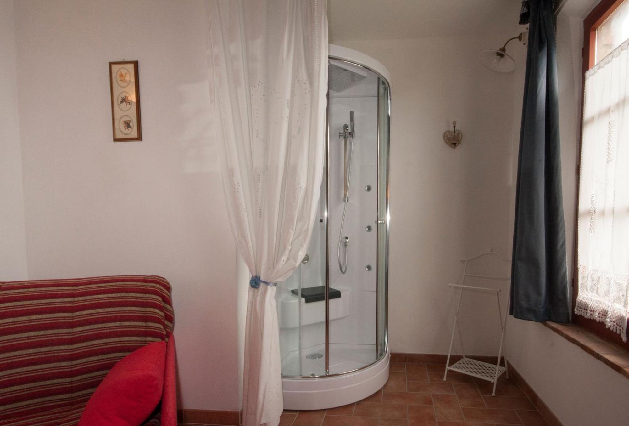Casavacanze Vesta Isola d'Arbia Oda fotoğraf